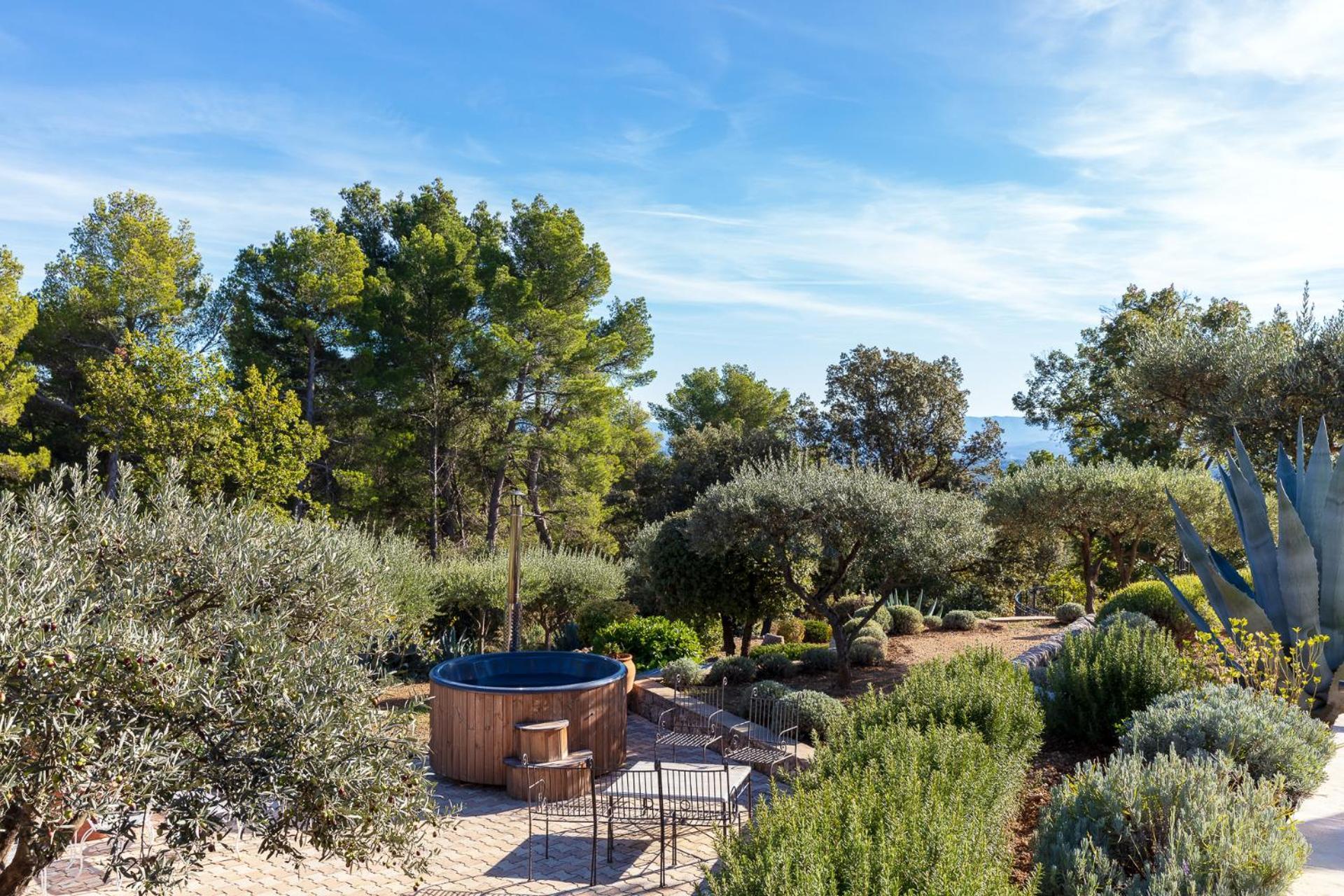 La Bastide De Tourtour Hotel & Spa Bagian luar foto